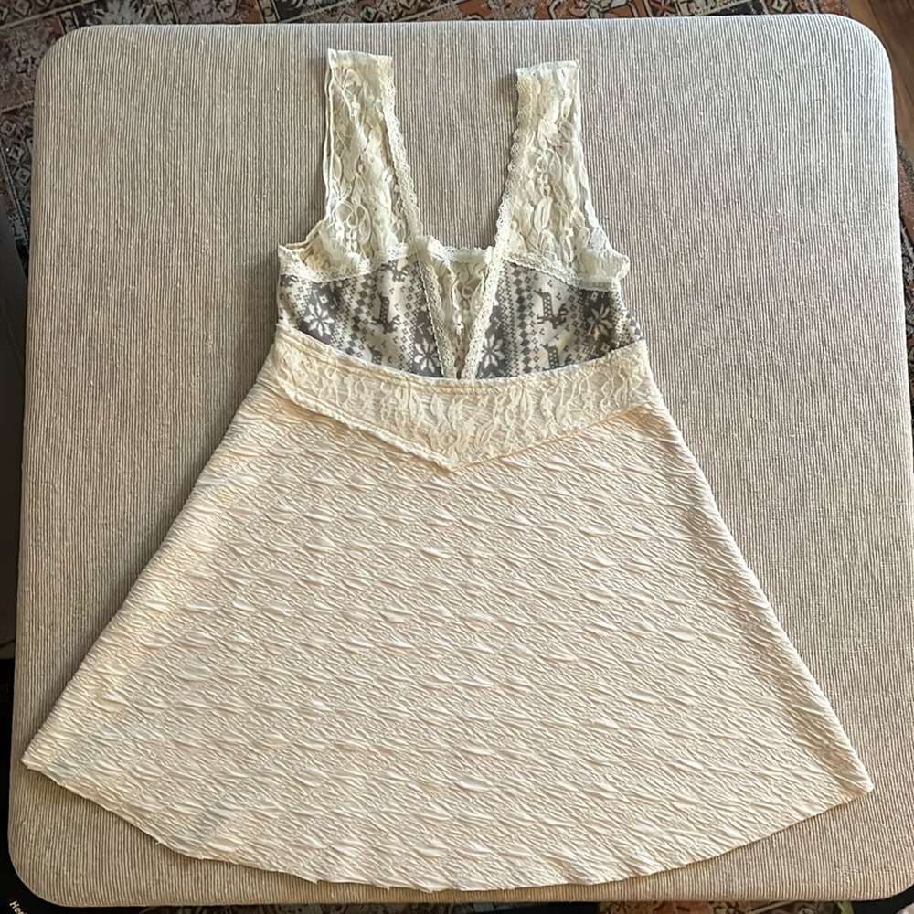 Mystree lace cotton polyester peplum top, cream & gray, medium